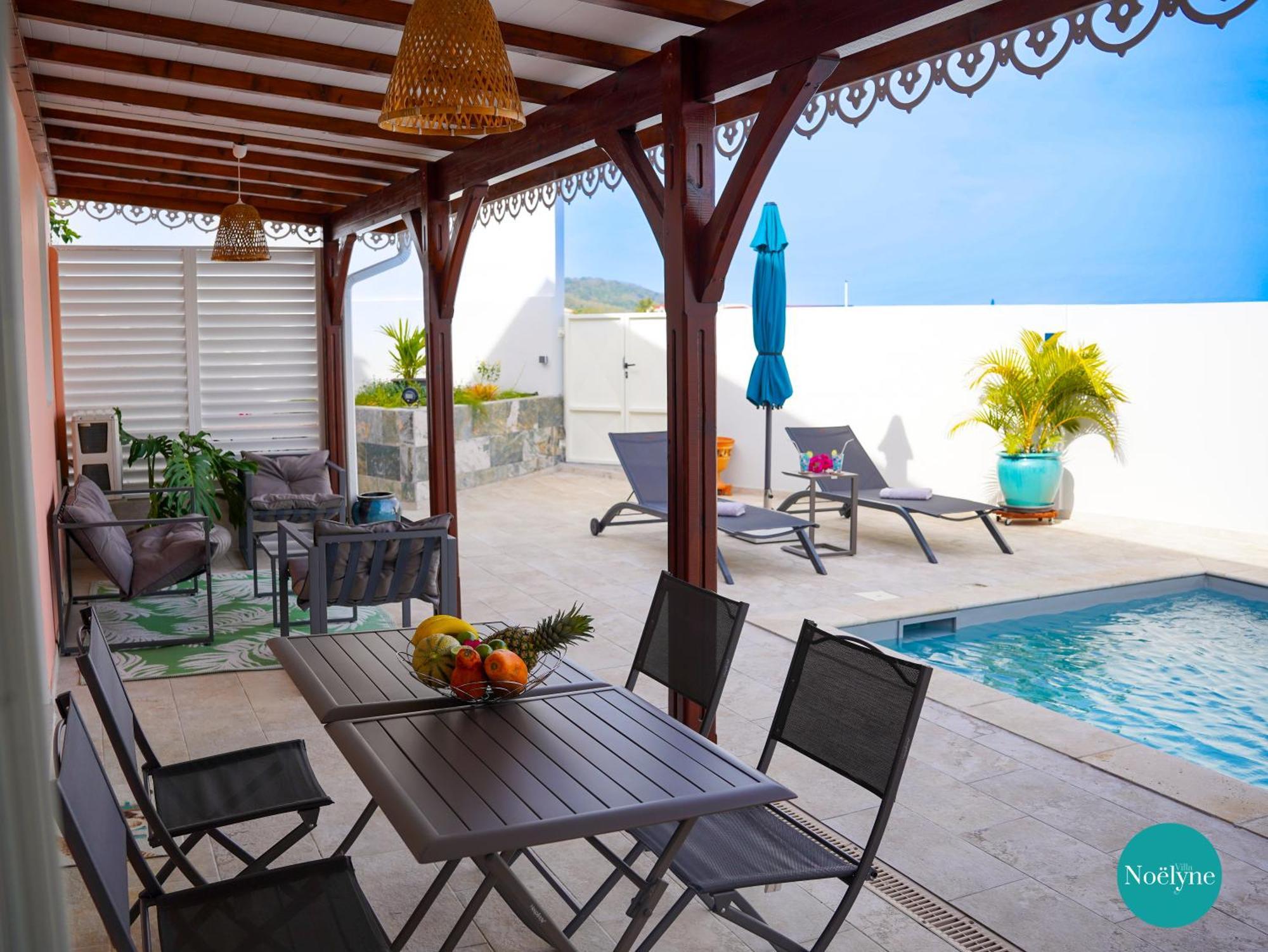 Villa Noelyne Le Robert Luaran gambar